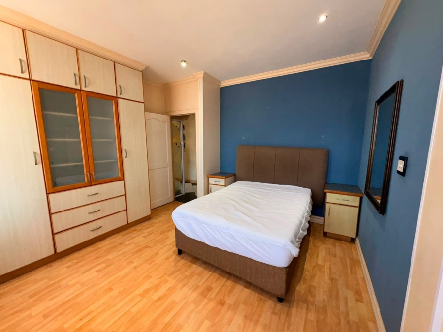 7 Bedroom Property for Sale in Quigney Eastern Cape